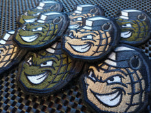 Charger l'image dans la galerie, GRENADE EN COLÈRE